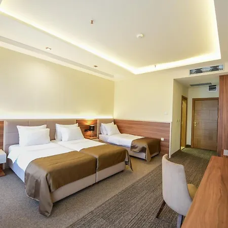 Hotel Lazaro
